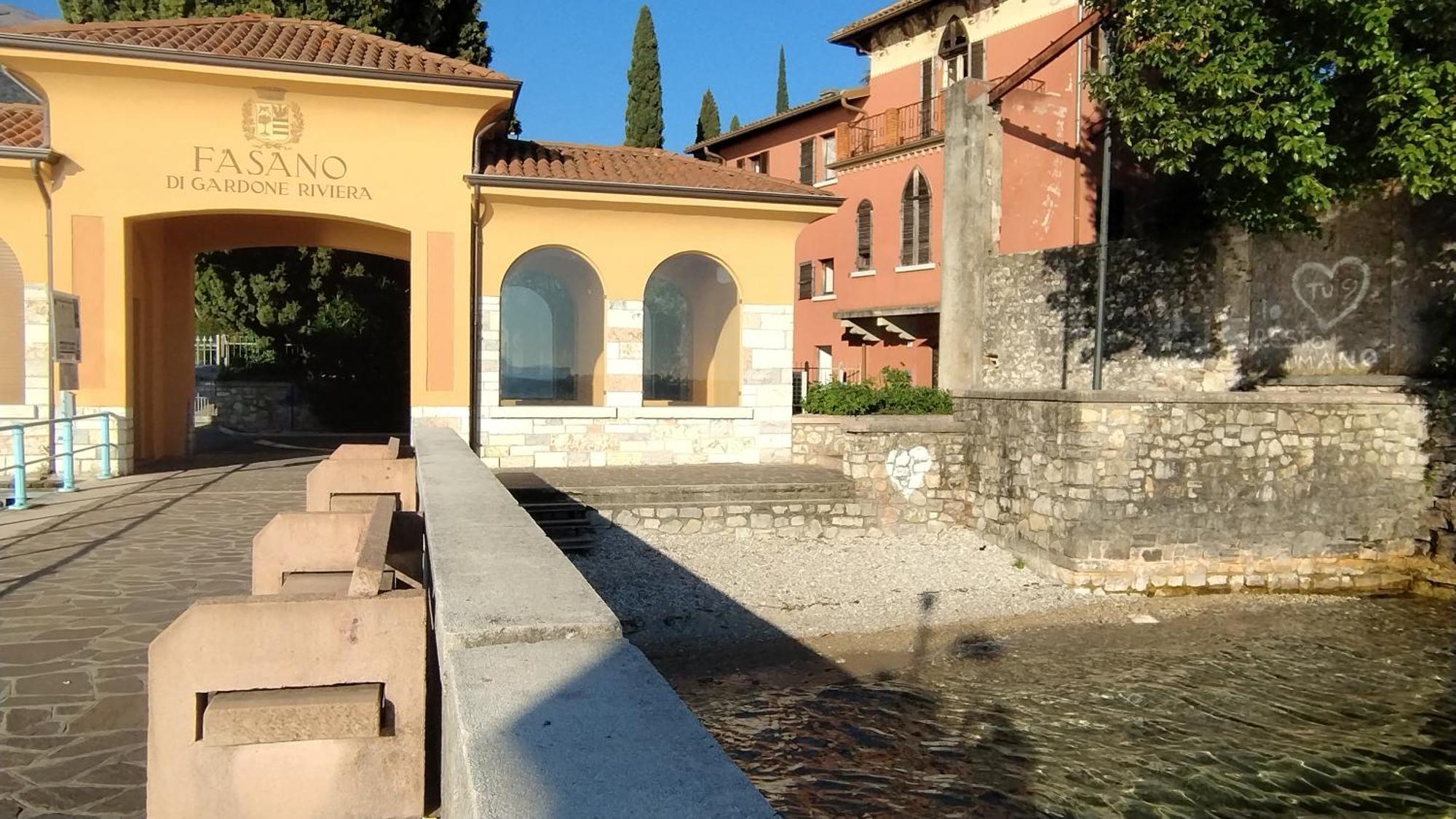 B&B Agora' Gardone Riviera Extérieur photo